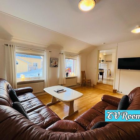 Kiruna Accommodation Gustaf Wikmansgatan 6B Villa For 9 Person Esterno foto